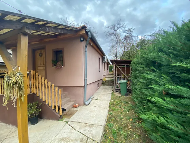 Eladó ház Nagyvenyim 41 nm