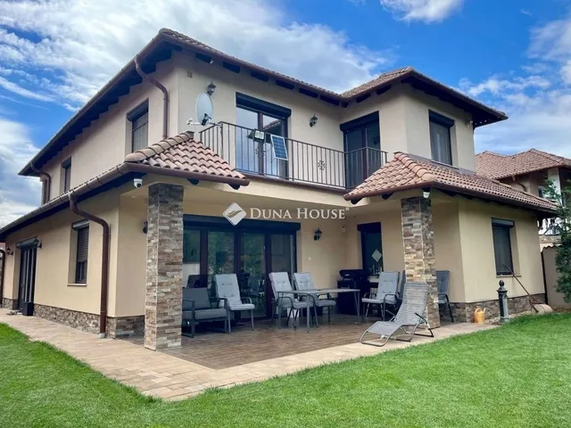 Eladó ház Csömör, Majorszegiliget 274 nm