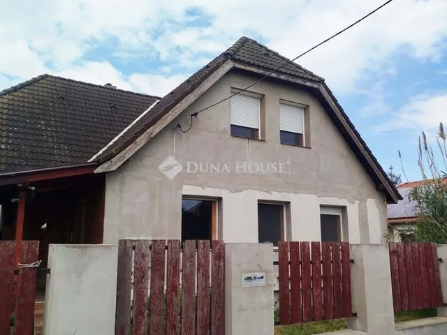 Eladó ház Iváncsa 140 nm