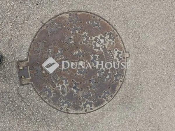 Eladó telek Iváncsa 2500 nm