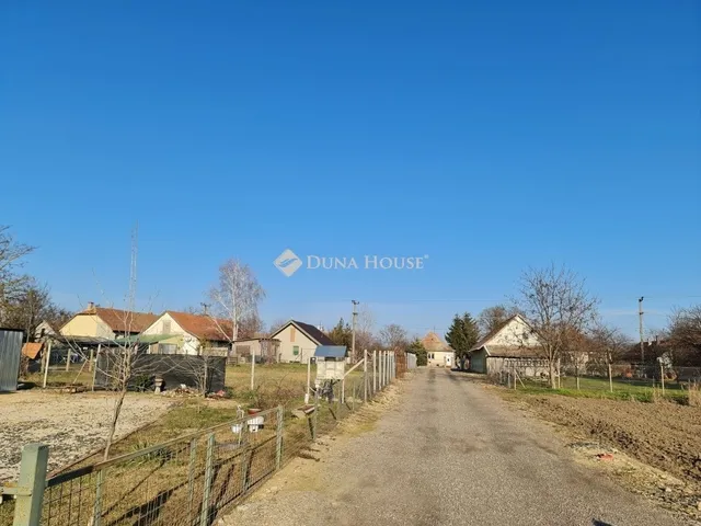 Eladó ház Iváncsa 40 nm