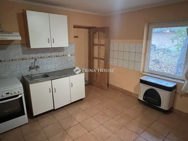 Eladó ház Előszállás 74 nm