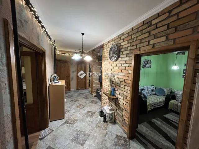 Eladó ház Perkáta 156 nm