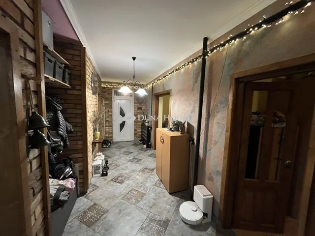 Eladó ház Perkáta 156 nm