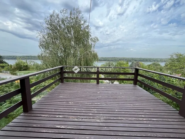 Eladó üdülő és hétvégi ház Kulcs 25 nm