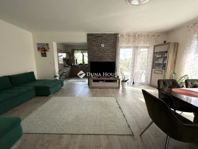 Eladó ház Péteri 127 nm