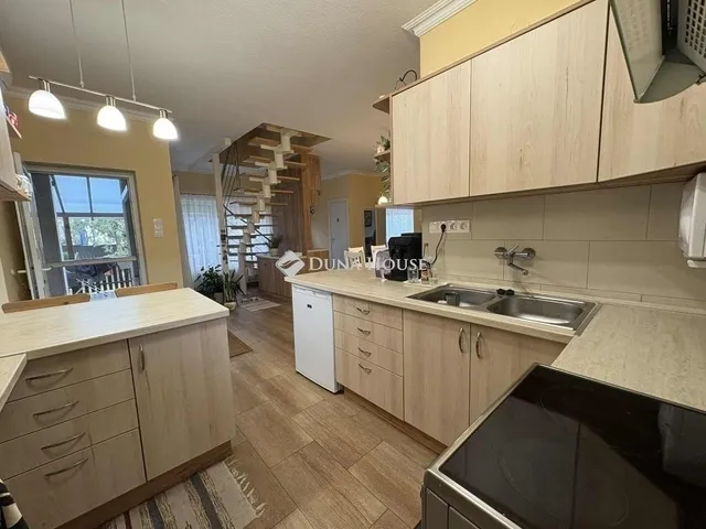 Eladó ház Dabas 180 nm