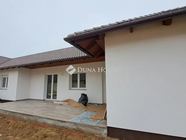 Eladó ház Vasad 114 nm