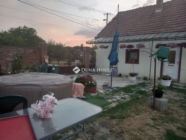 Eladó ház Galgahévíz 85 nm