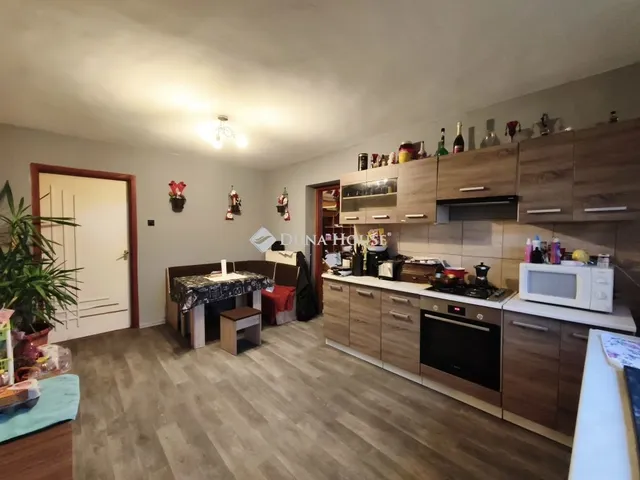 Eladó ház Dunaföldvár 141 nm