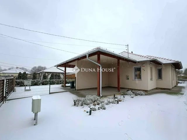 Eladó ház Ócsa 87 nm