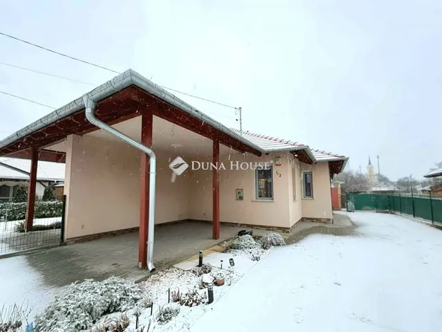 Eladó ház Ócsa 87 nm