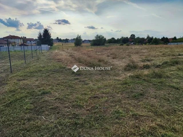 Eladó telek Kulcs 1218 nm