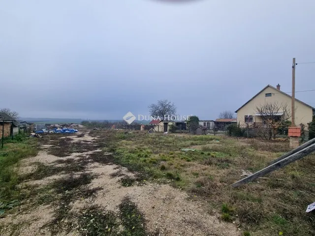 Eladó telek Iváncsa 2438 nm