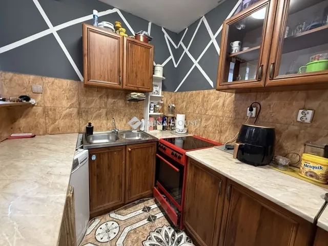 Eladó ház Besnyő 93 nm