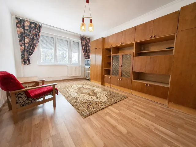 Eladó lakás Dunaújváros, Béke városrész 47 nm