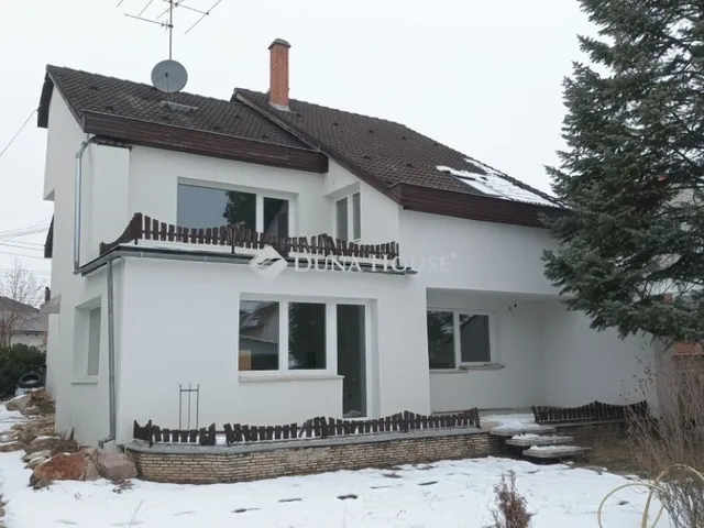 Eladó ház Veresegyház 170 nm