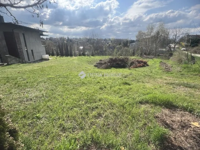 Eladó telek Dunaújváros 961 nm