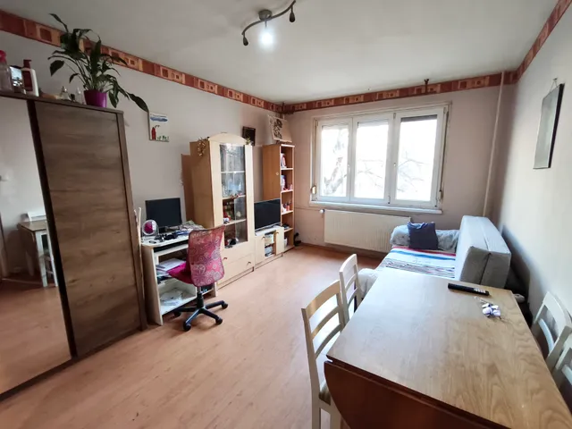 Eladó lakás Dunaújváros, Béke városrész 35 nm