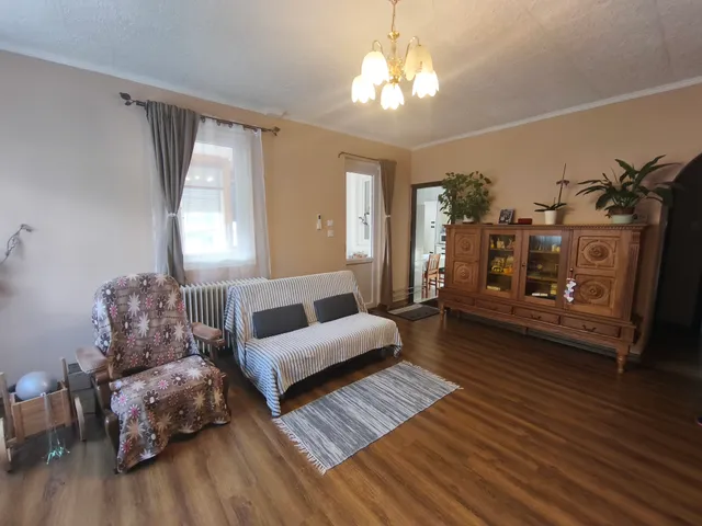 Eladó ház Dunaföldvár 155 nm