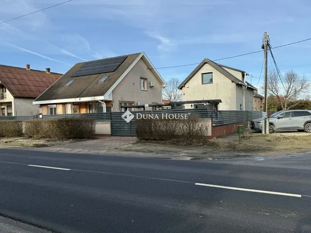 Eladó ház Inárcs 293 nm