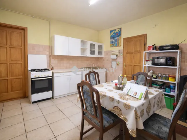 Eladó ház Üllő 65 nm