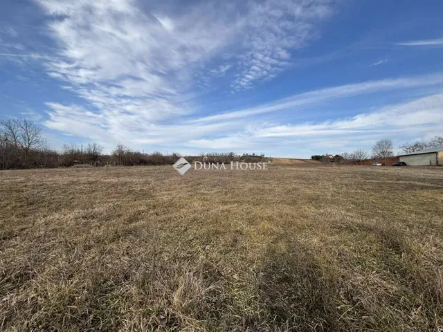 Eladó telek Maglód 3154 nm