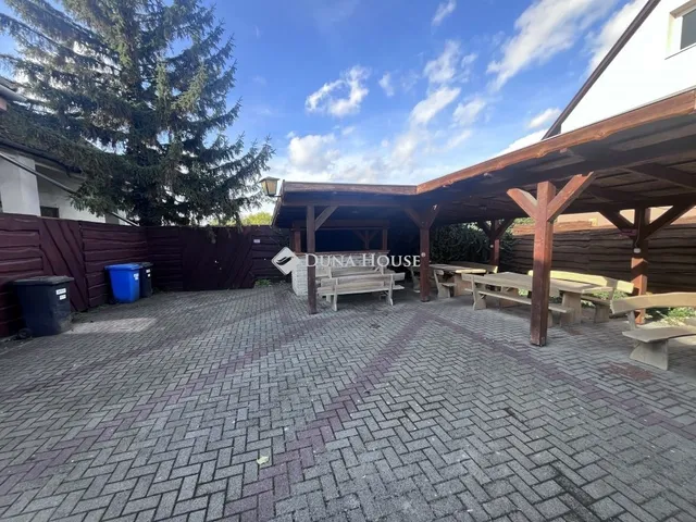 Eladó kereskedelmi és ipari ingatlan Adony 112 nm