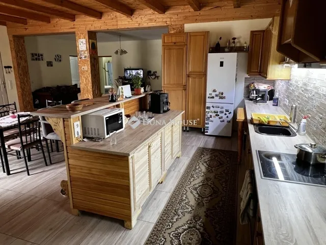 Eladó ház Sárbogárd 183 nm