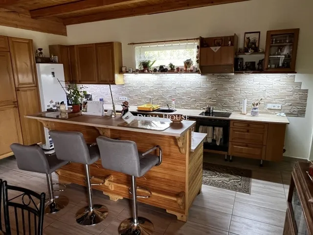 Eladó ház Sárbogárd 183 nm