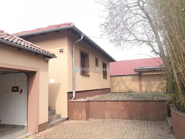 Eladó ház Vecsés 145 nm