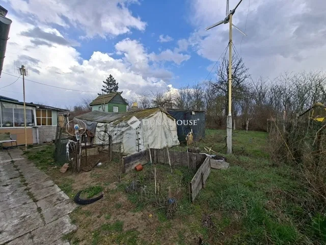 Eladó mezőgazdasági ingatlan Tápiószecső 100 nm