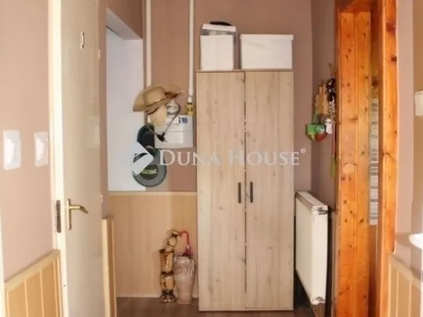 Eladó ház Budapest XVI. kerület, Sashalom 190 nm