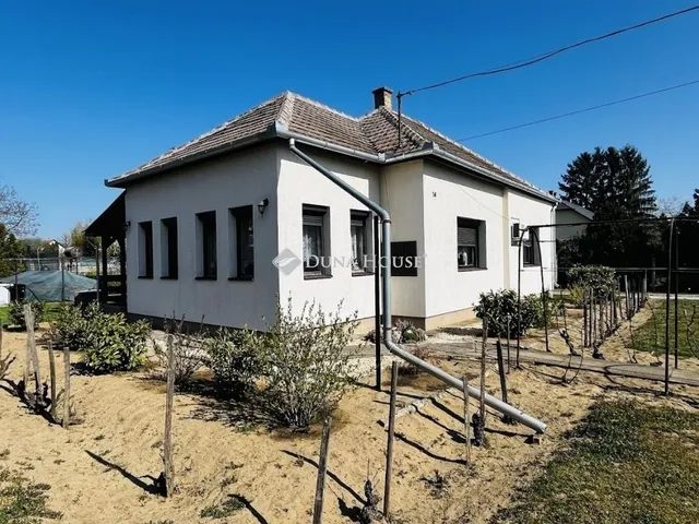 Eladó ház Tápiószecső 66 nm