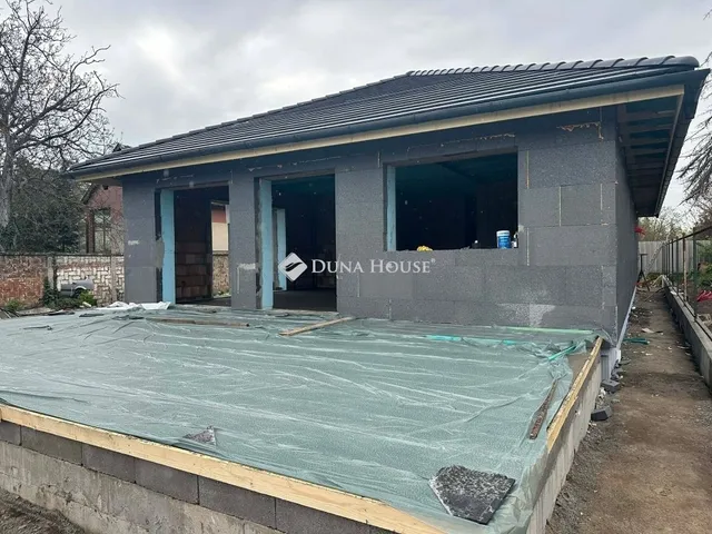 Eladó ház Monor 139 nm