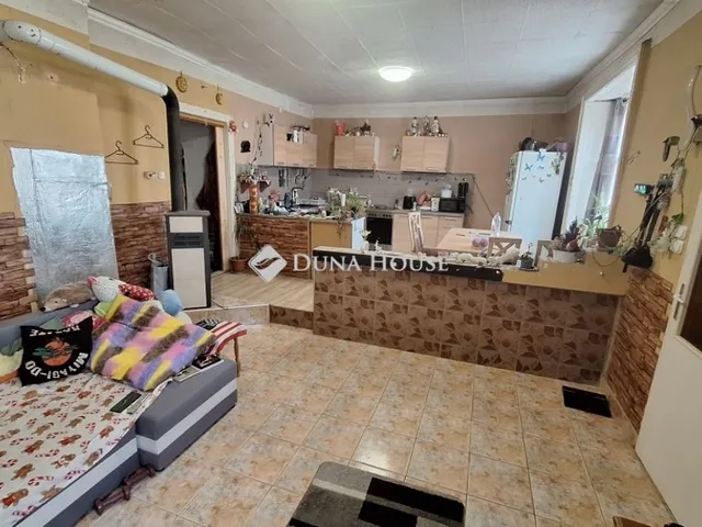 Eladó ház Sárbogárd 166 nm