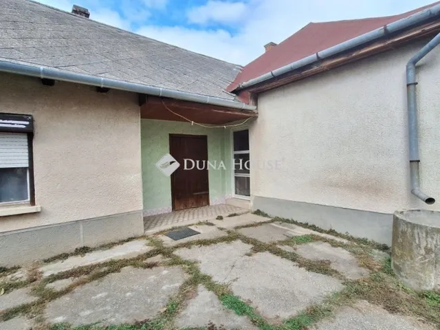 Eladó ház Előszállás 120 nm