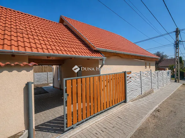 Eladó ház Pécel 71 nm