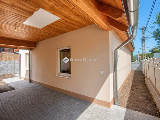 Eladó ház Pécel 71 nm