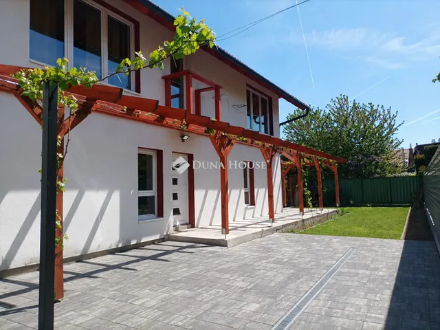 Eladó ház Budapest XVI. kerület, Rákosszentmihály 71 nm