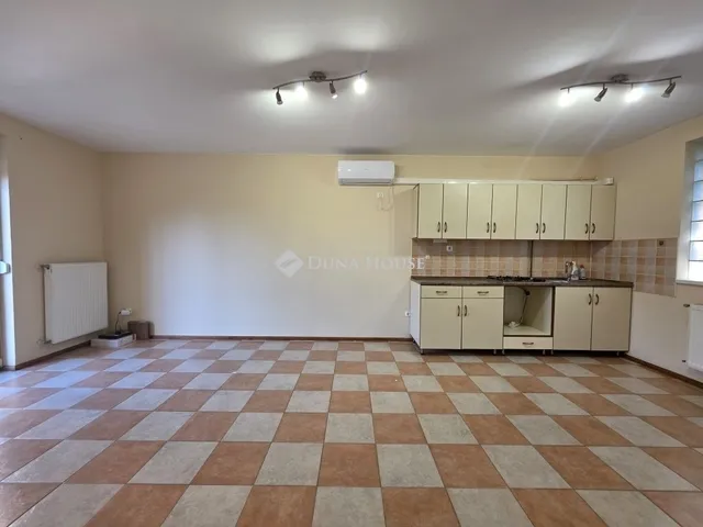 Eladó lakás Gyömrő 69 nm