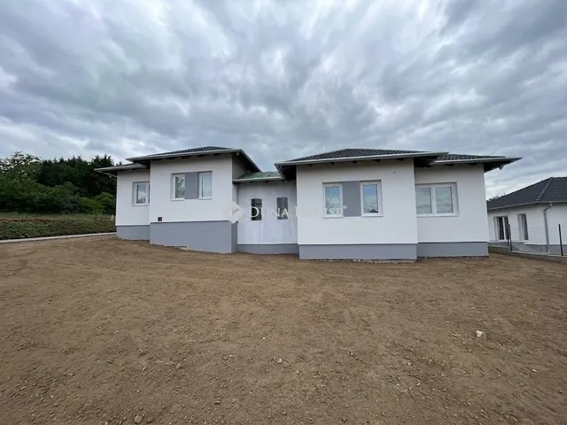 Eladó ház Őrbottyán 80 nm