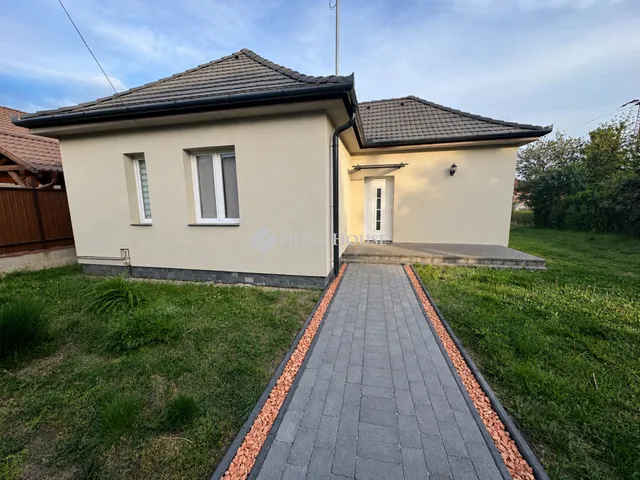 Eladó ház Budapest XVII. kerület 82 nm