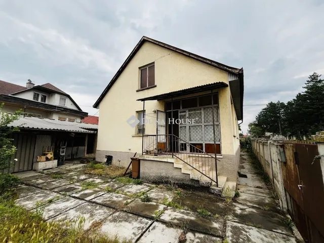 Eladó ház Tápiószecső 86 nm