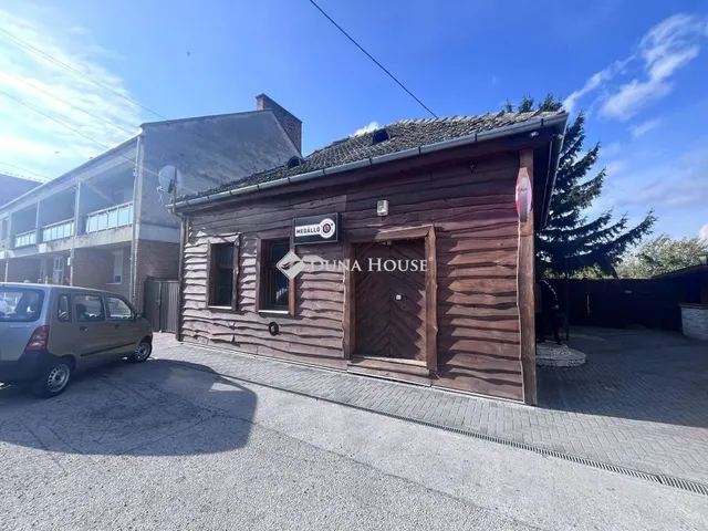 Eladó kereskedelmi és ipari ingatlan Adony 77 nm