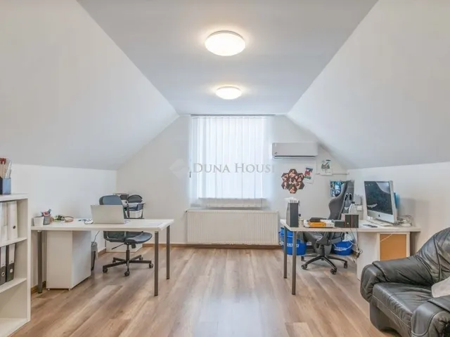 Eladó ház Vecsés 150 nm