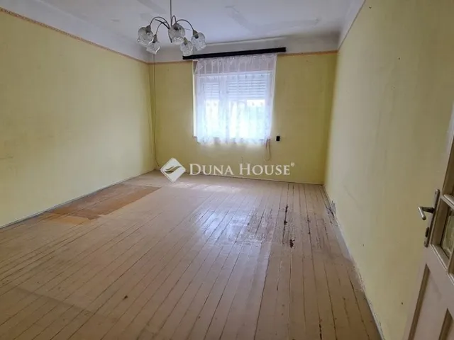 Eladó ház Tápiószecső 81 nm