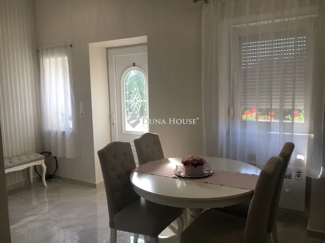 Eladó lakás Bicske 44 nm
