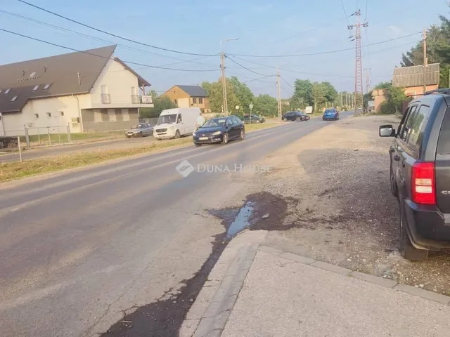 Kiadó kereskedelmi és ipari ingatlan Szigethalom 4000 nm