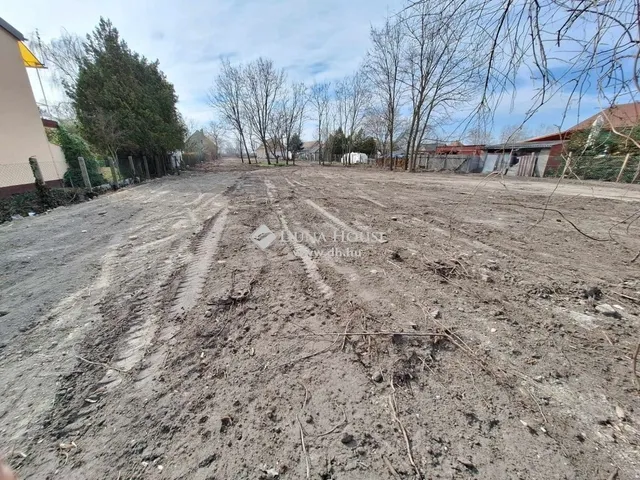 Eladó telek Kiskunlacháza 810 nm